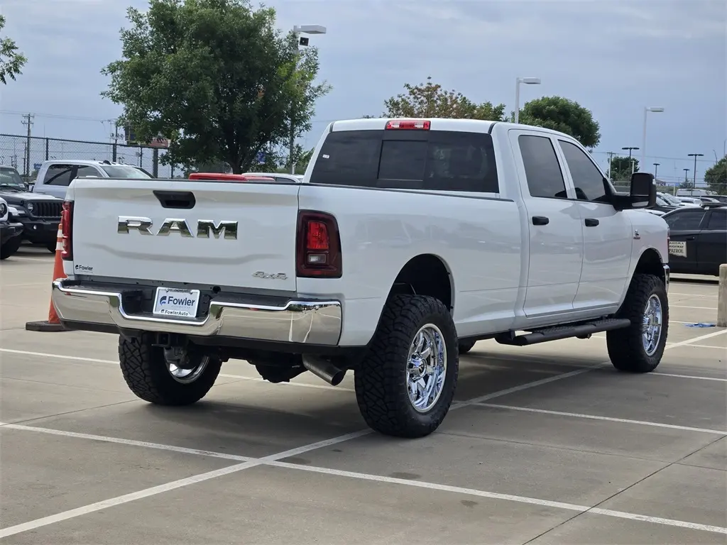 2026 Ram 2500 Tradesman photo 4