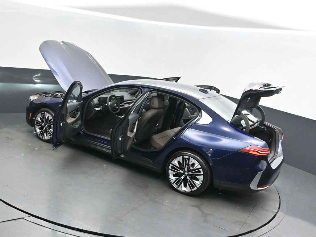 2026 BMW 5 Series 530i - Photo 47