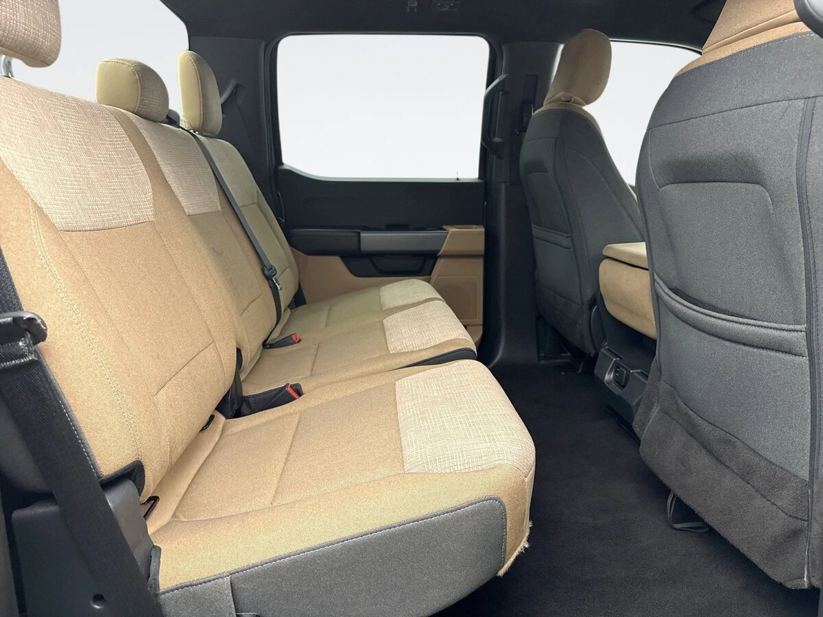 2023 Ford F-150 XLT - Photo 17
