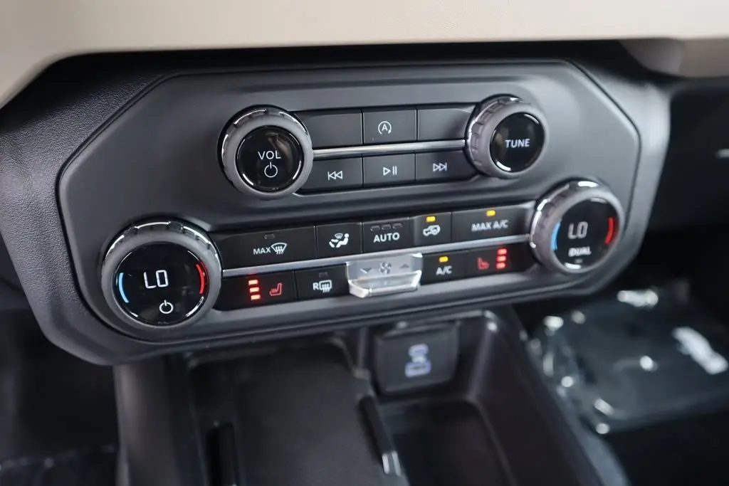 2025 Ford Bronco Big Bend photo 8