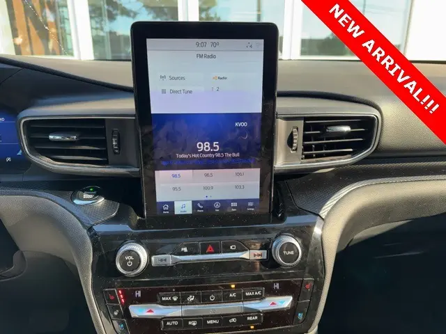 2021 Ford Explorer ST photo 7