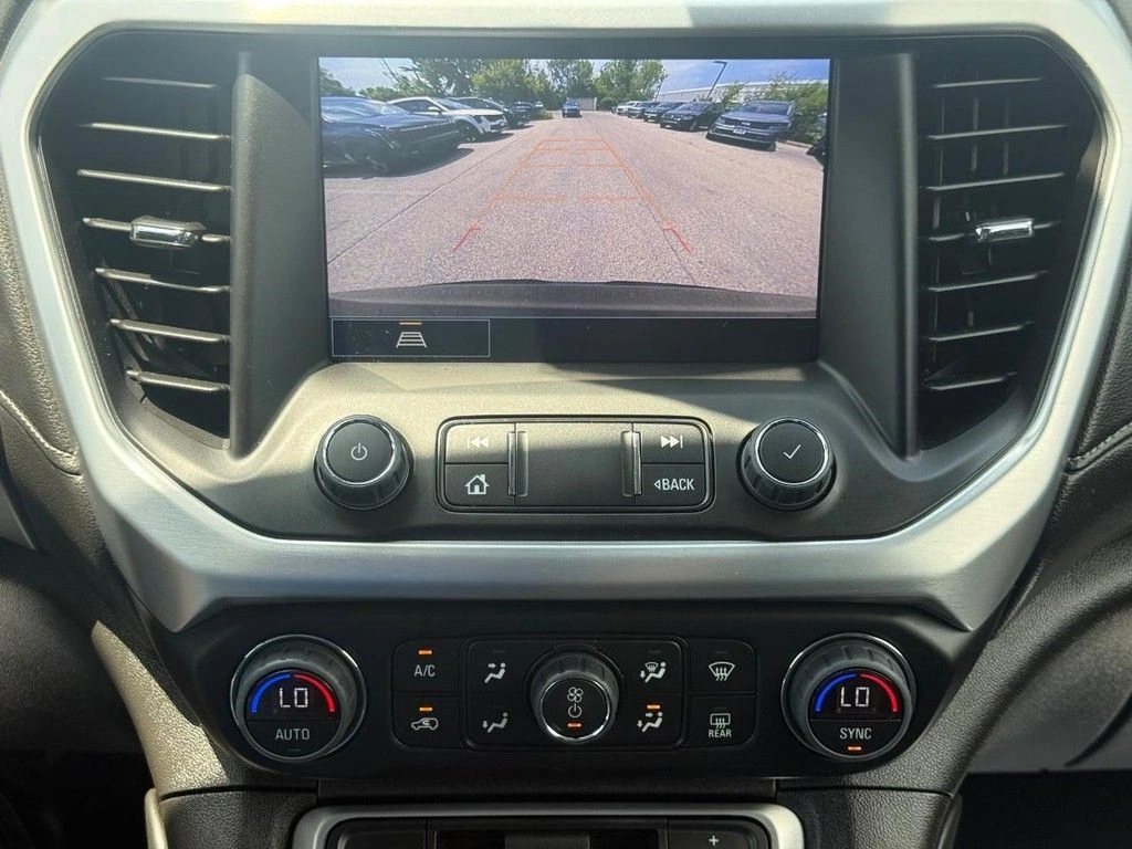 2023 GMC Acadia SLT - Photo 22