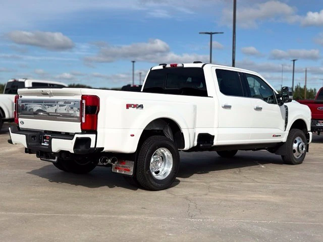 2027 Ford — photo 7