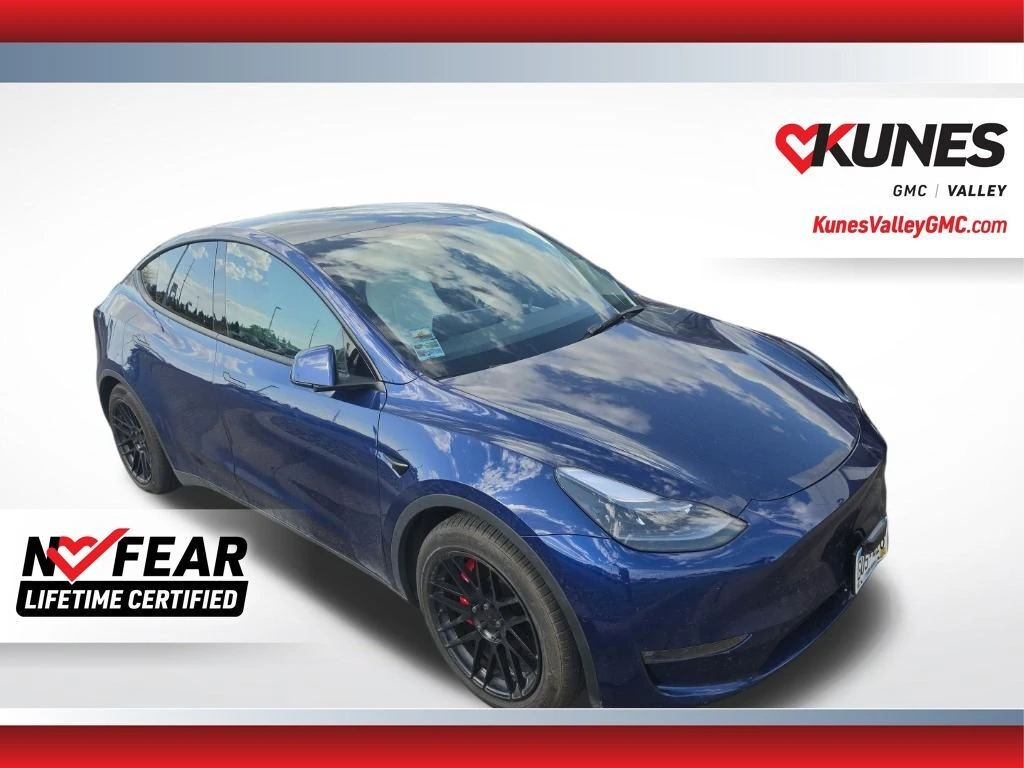 2021 Tesla Model Y's photo