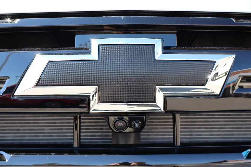 2026 Chevrolet Silverado LT photo 7