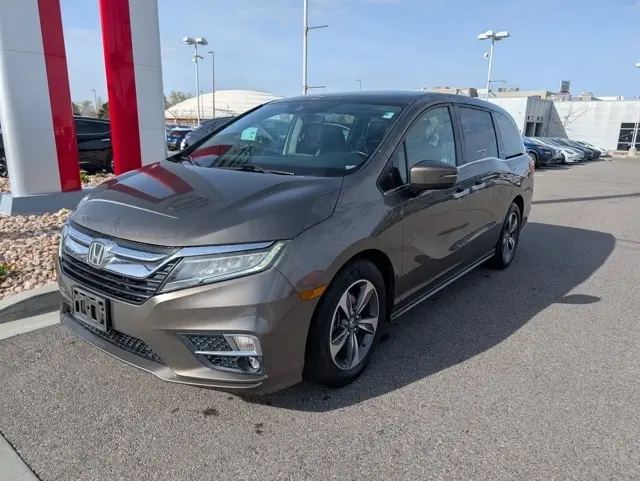 Used 2018 Honda Odyssey Touring with VIN 5FNRL6H82JB025660 for sale in North Salt Lake, UT