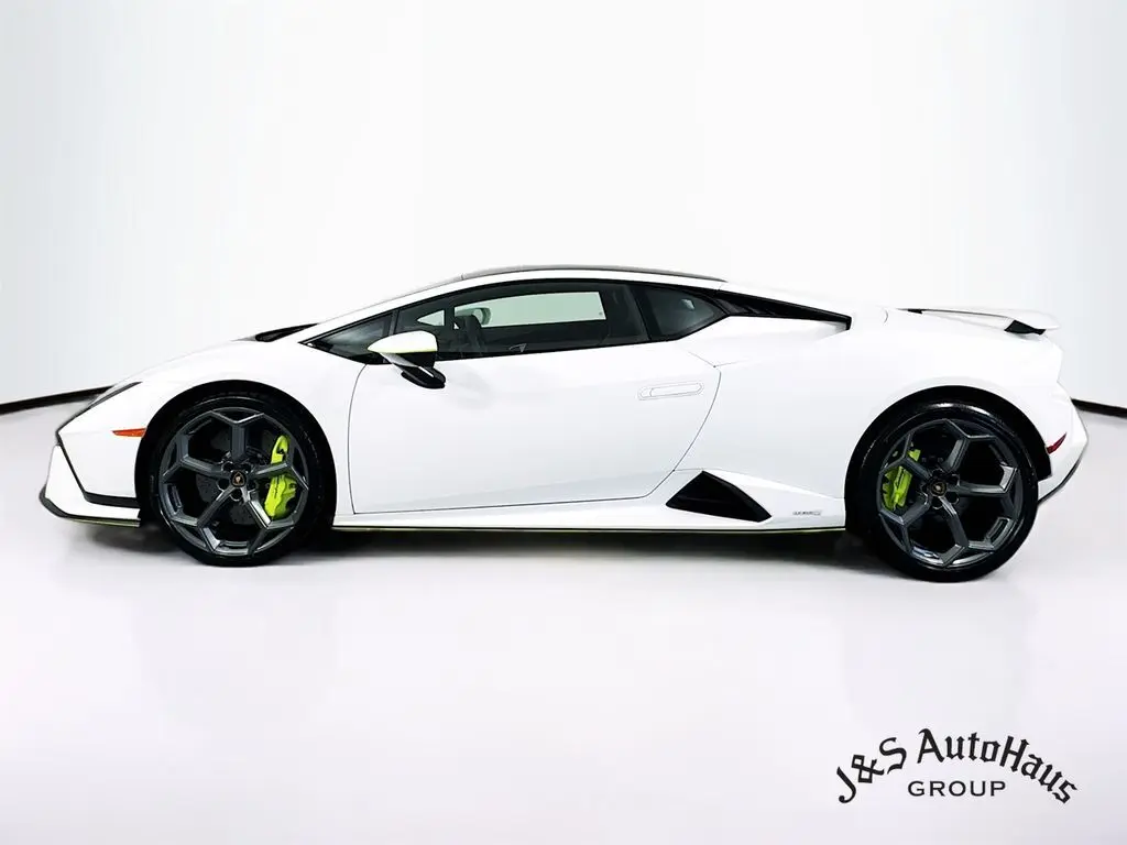 2024 Lamborghini Huracan Tecnica Base photo 4