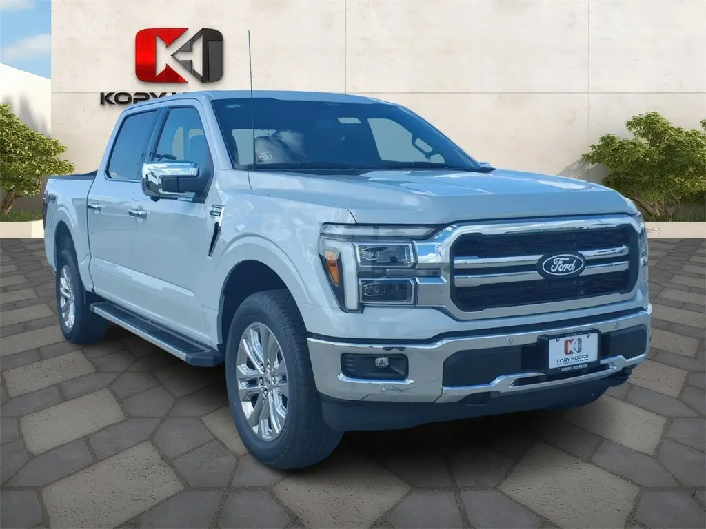 2025 Ford F-150 Lariat photo 2