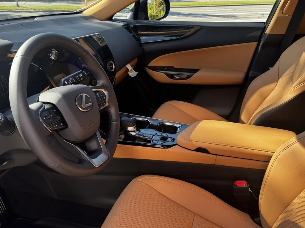 2026 Lexus NX 350 photo 11