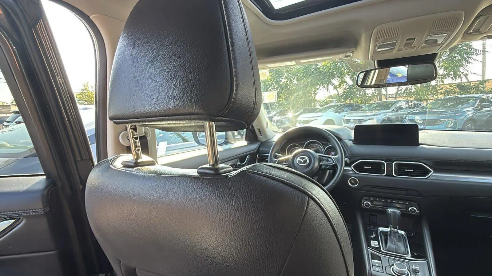 2022 Mazda CX-5 2.5 S Preferred photo 18