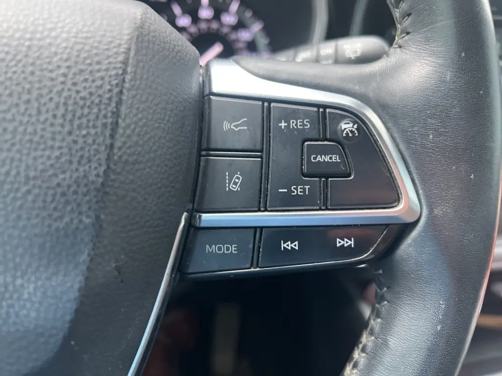 2021 Toyota Highlander XSE photo 22
