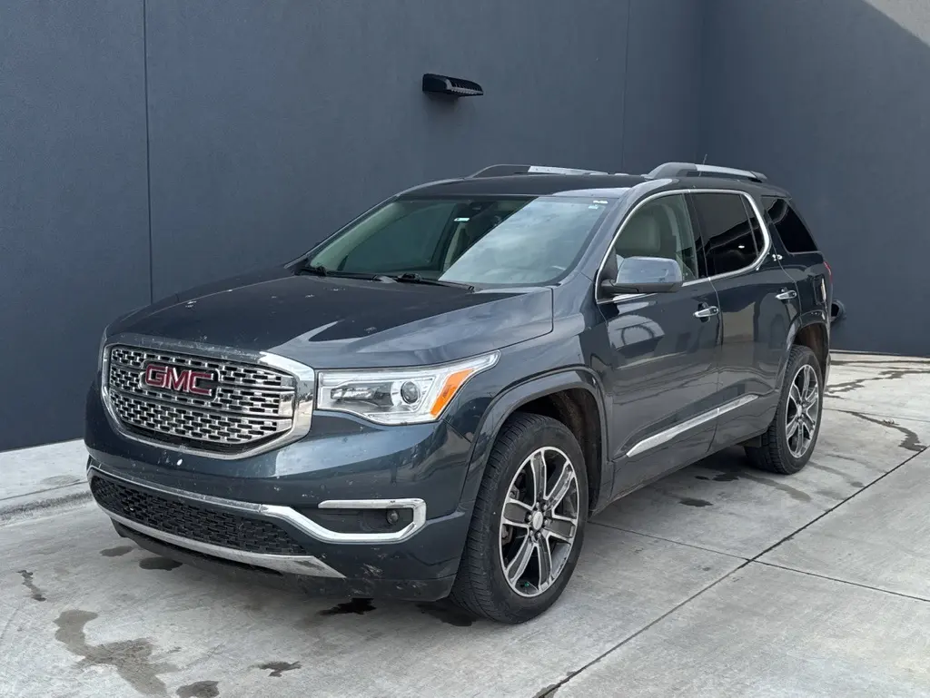 2019 GMC Acadia Denali's photo