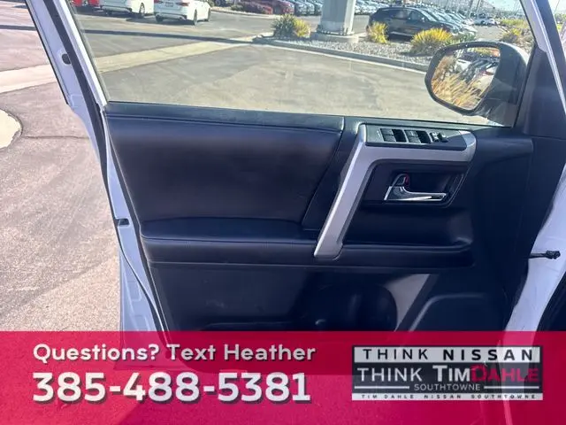 2015 Toyota 4Runner Base photo 9