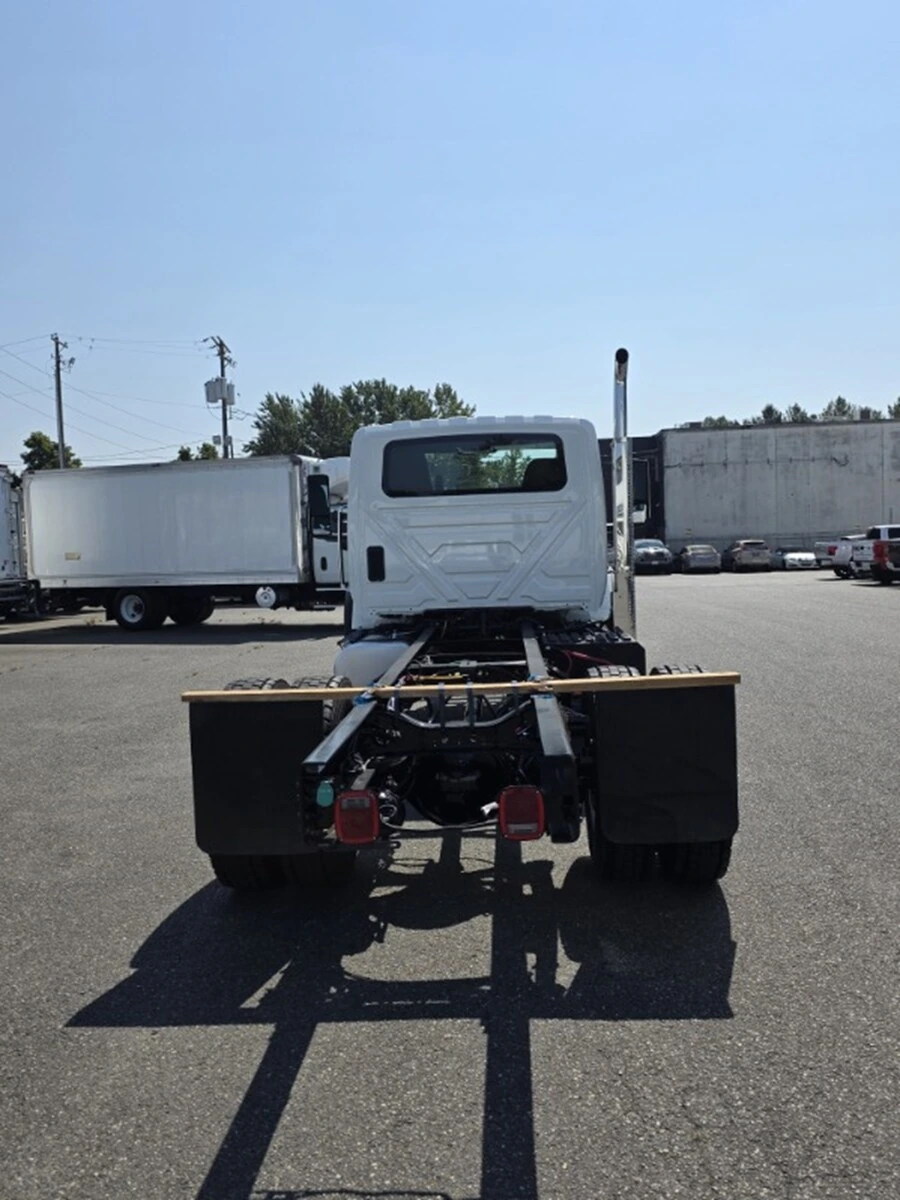 2027 International HV — photo 8