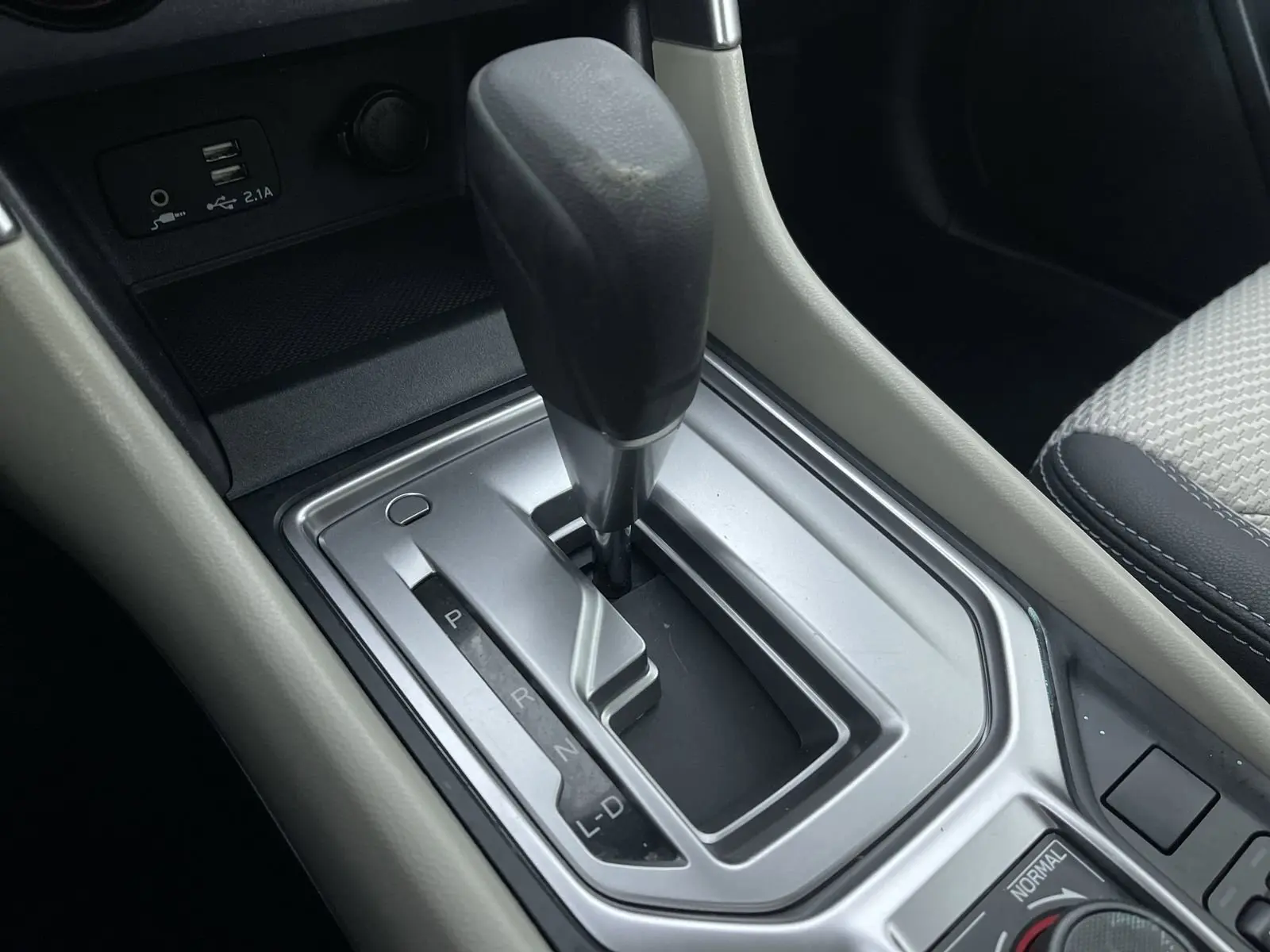 2023 Subaru Forester Premium Base photo 18