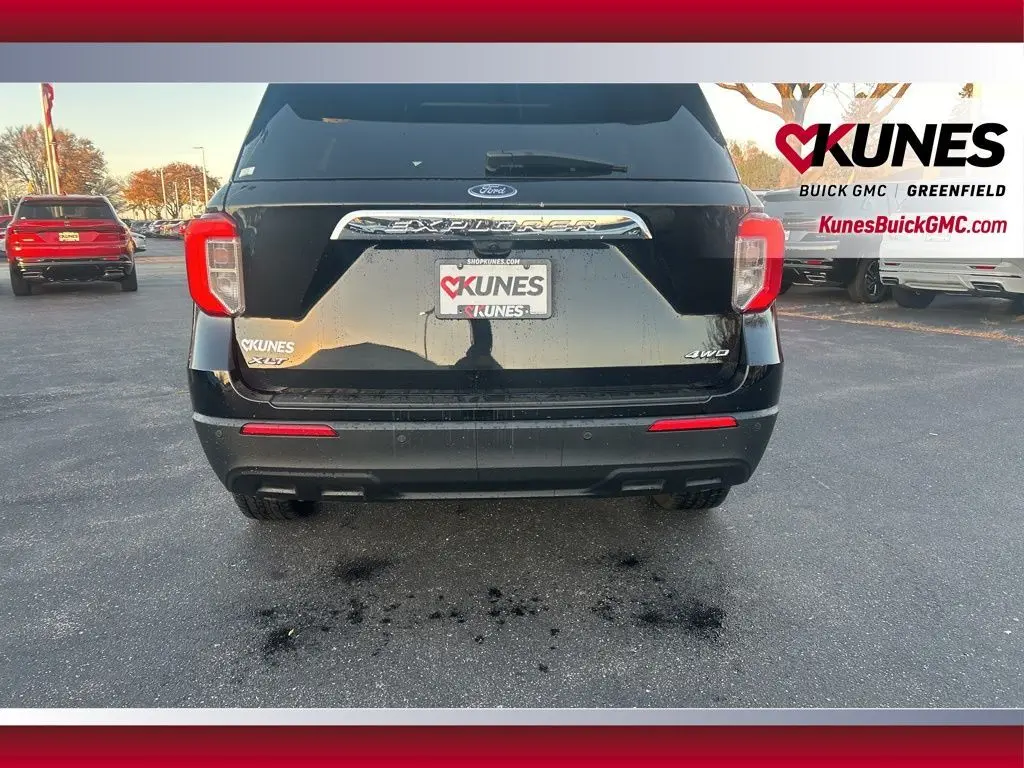 2023 Ford Explorer XLT photo 4