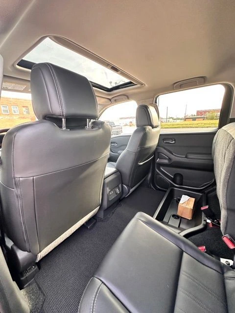 2024 Nissan Frontier SL - Photo 29
