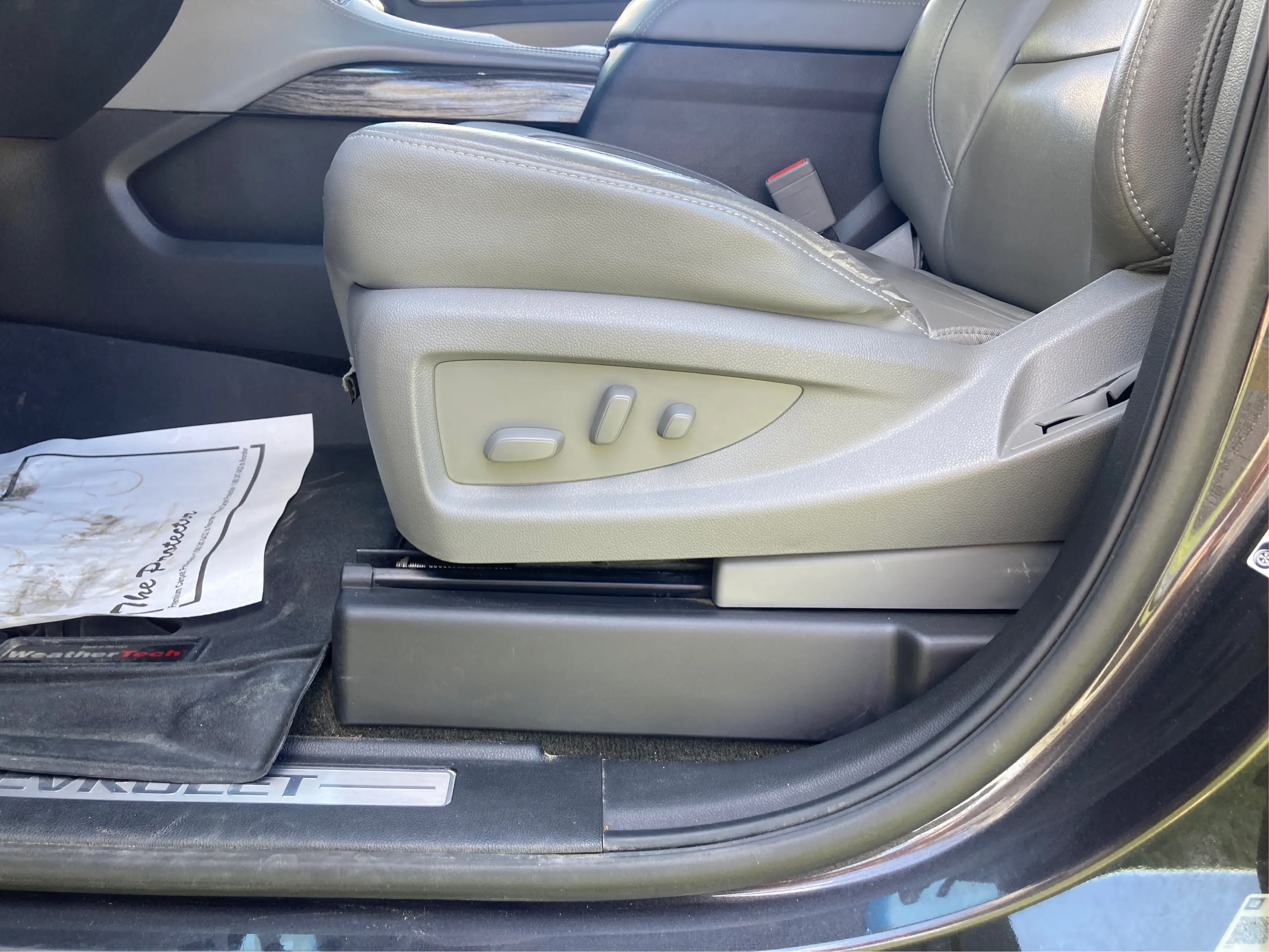 2018 Chevrolet Tahoe LT photo 19