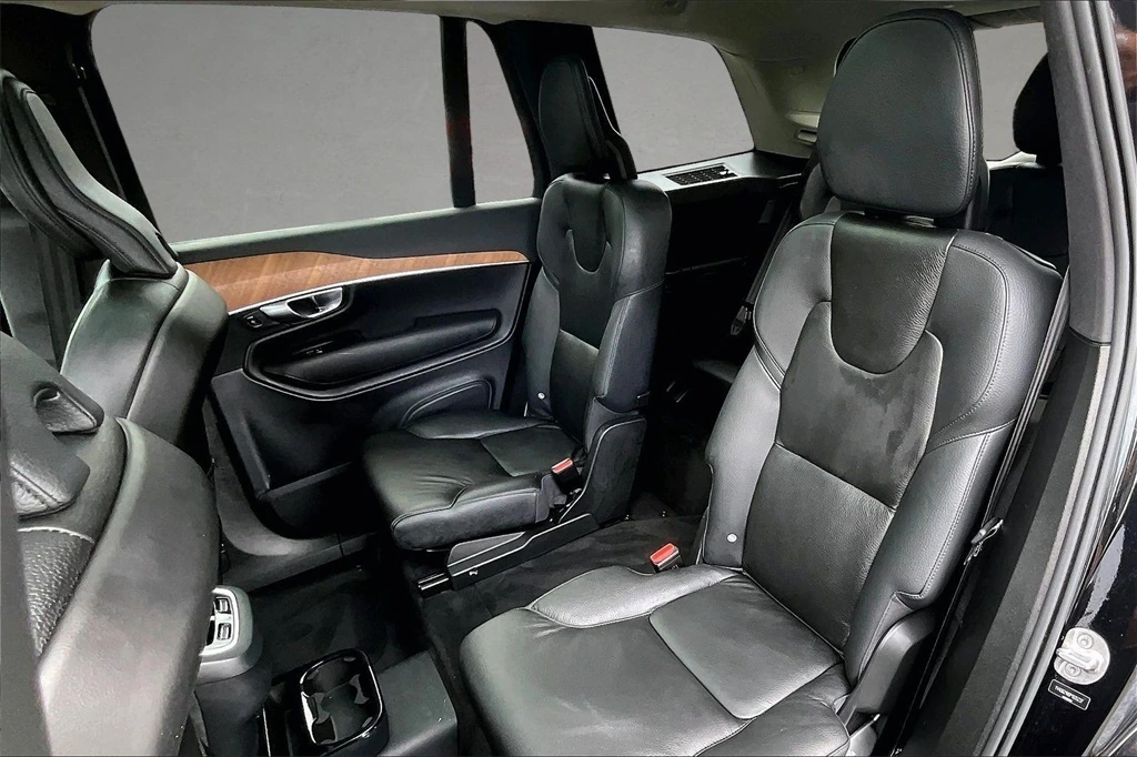 2023 Volvo - image 21