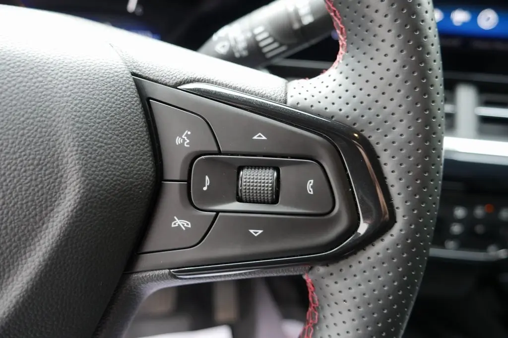2024 Chevrolet Trax photo 12