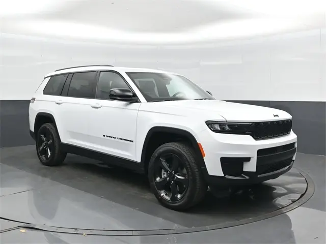 2025 Jeep Grand Cherokee Altitude X photo 4