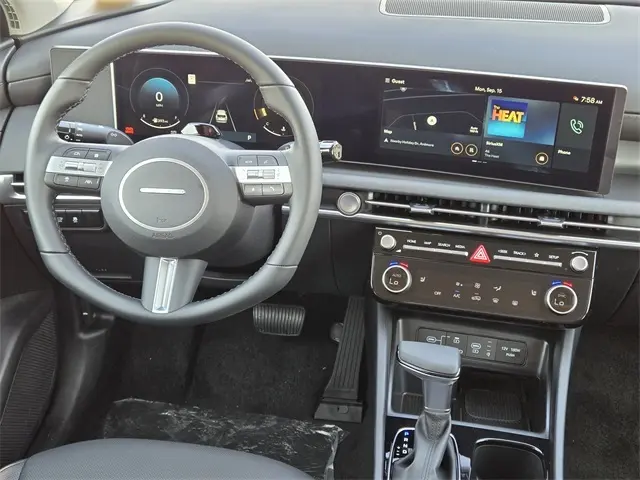 2026 Hyundai Tucson SEL Convenience photo 25