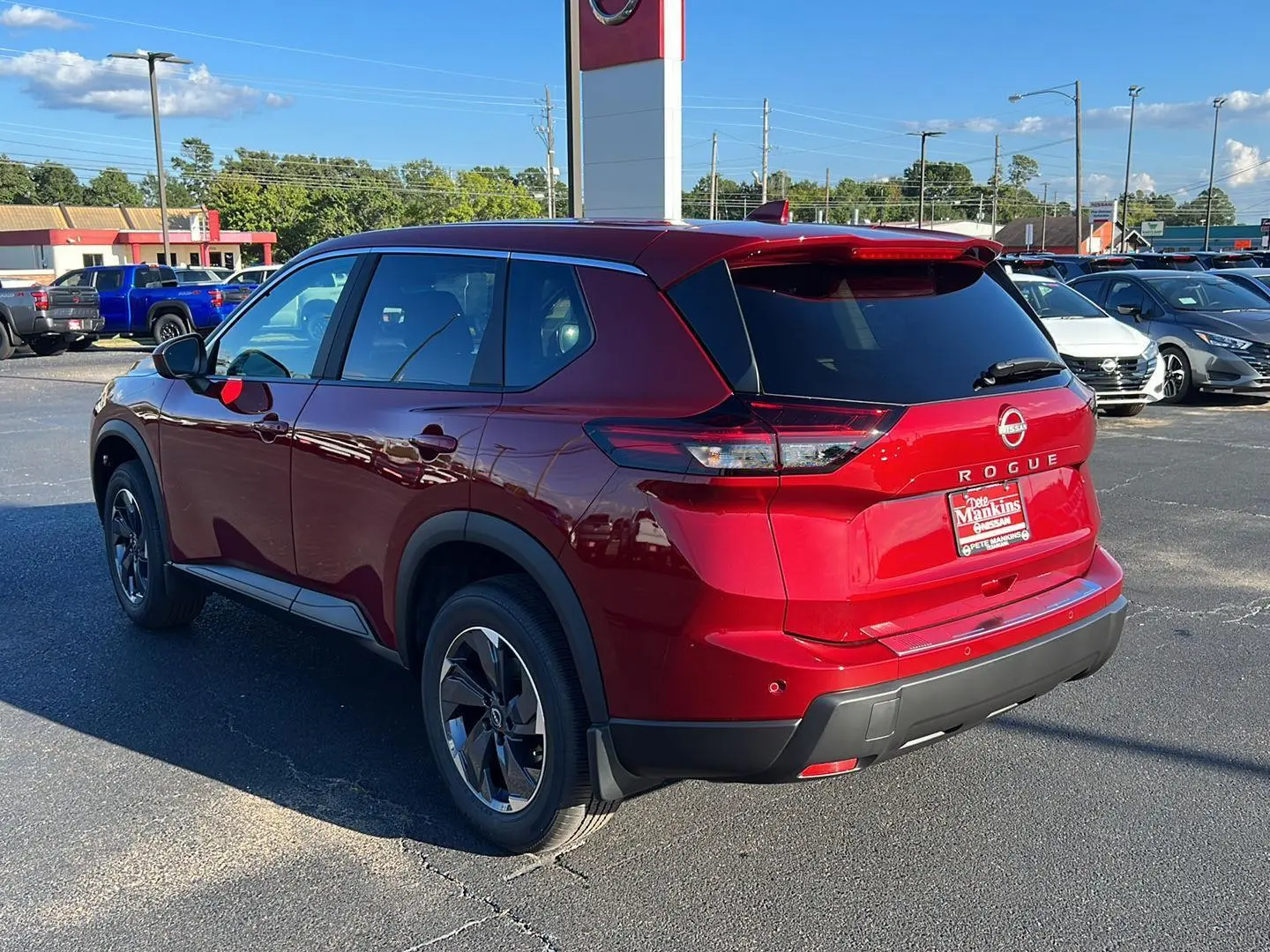 2026 Nissan Rogue SV photo 6