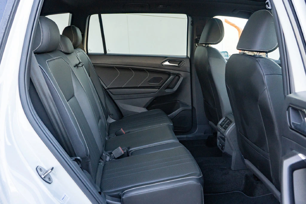 2023 Volkswagen Tiguan SE R-LINE BLACK - Photo 15