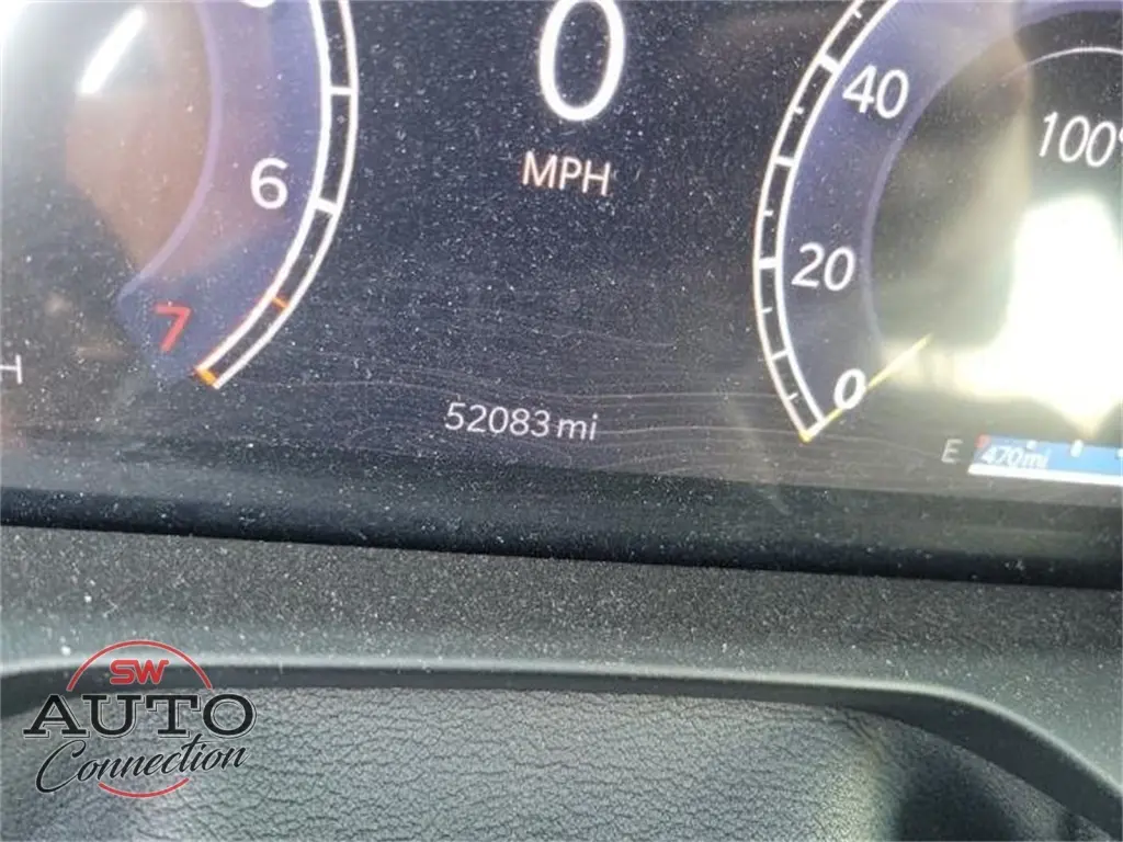 2024 Jeep Grand Cherokee Altitude photo 11