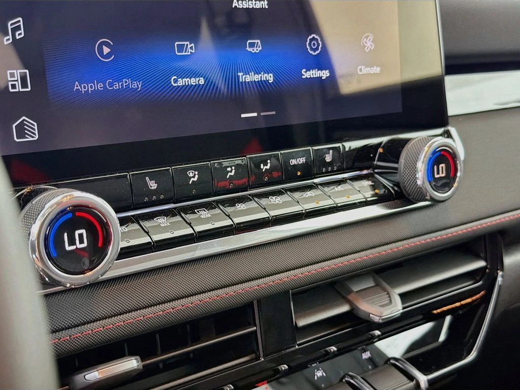 2026 Chevrolet Colorado Z71 - Photo 16