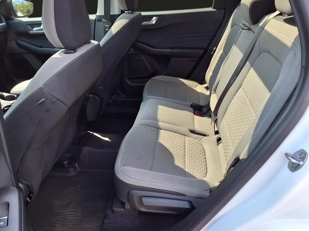 2021 Ford Escape SE photo 5
