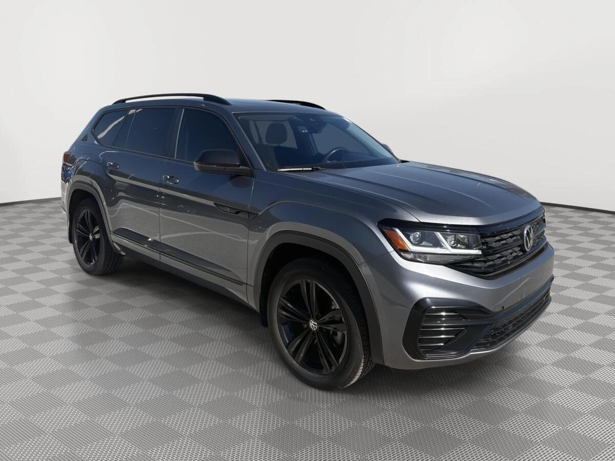 2022 Volkswagen Atlas SEL R-Line Black