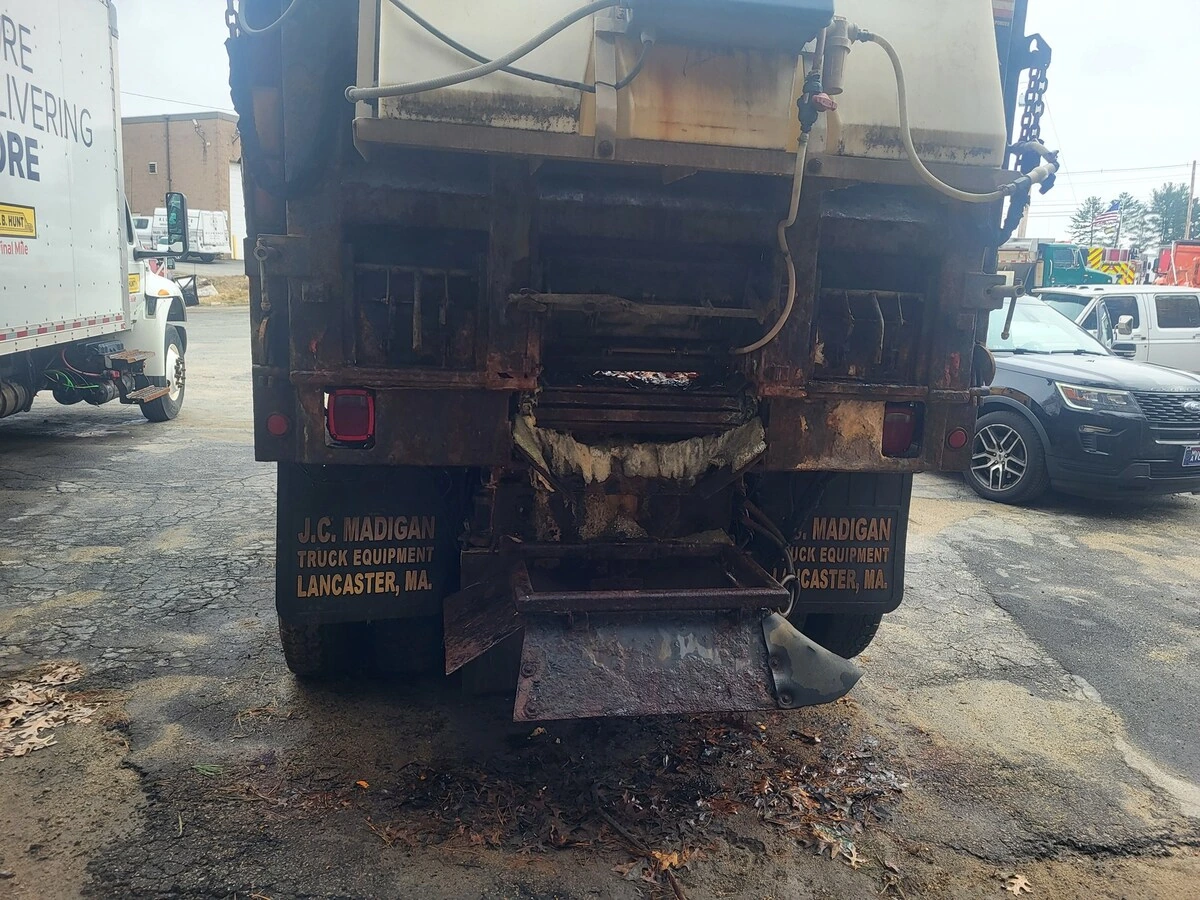 2005 International - image 39