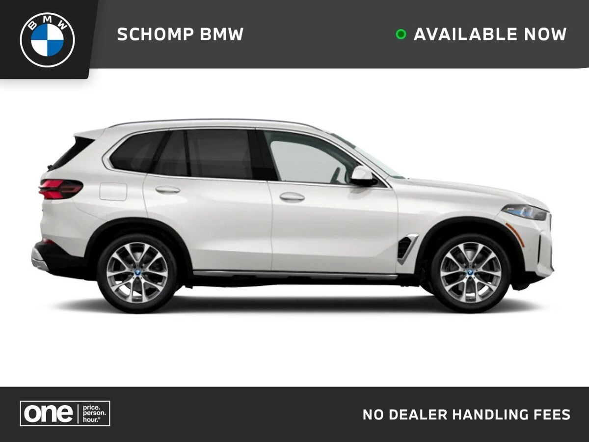 2026 BMW X5 50e's photo