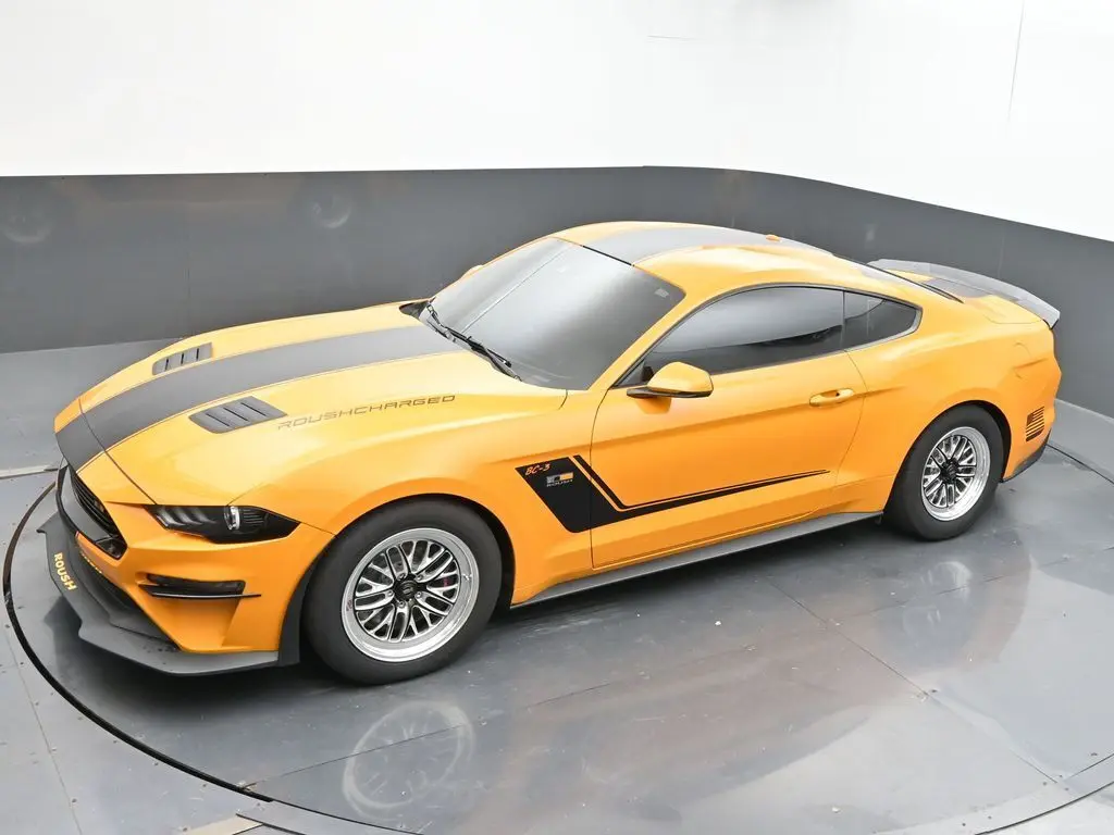 2019 Ford Mustang GT Premium photo 22