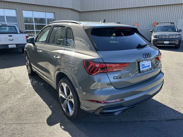 2021 Audi Q3 S line Premium Plus 45 TFSI photo 6