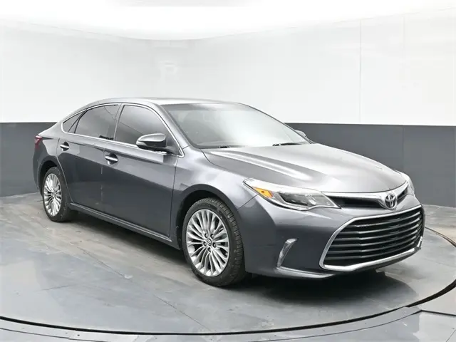 2016 Toyota Avalon Limited photo 2