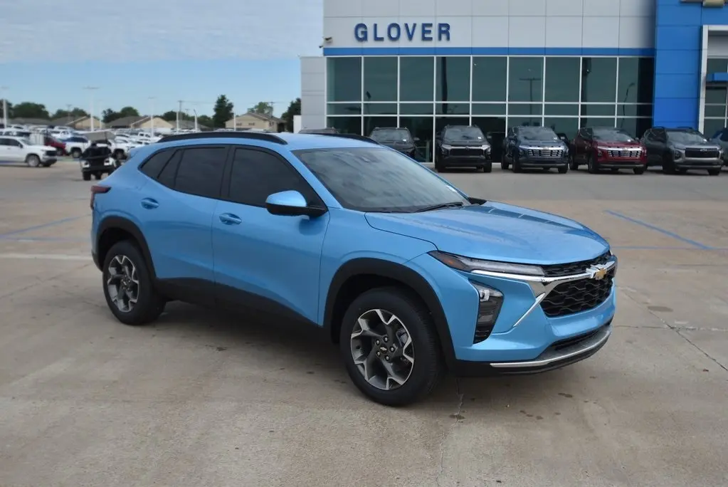 2026 Chevrolet Trax LT's photo