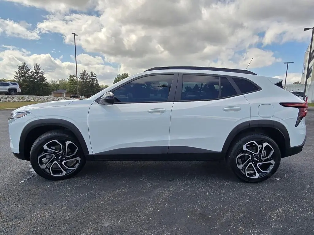 2024 Chevrolet Trax photo 9