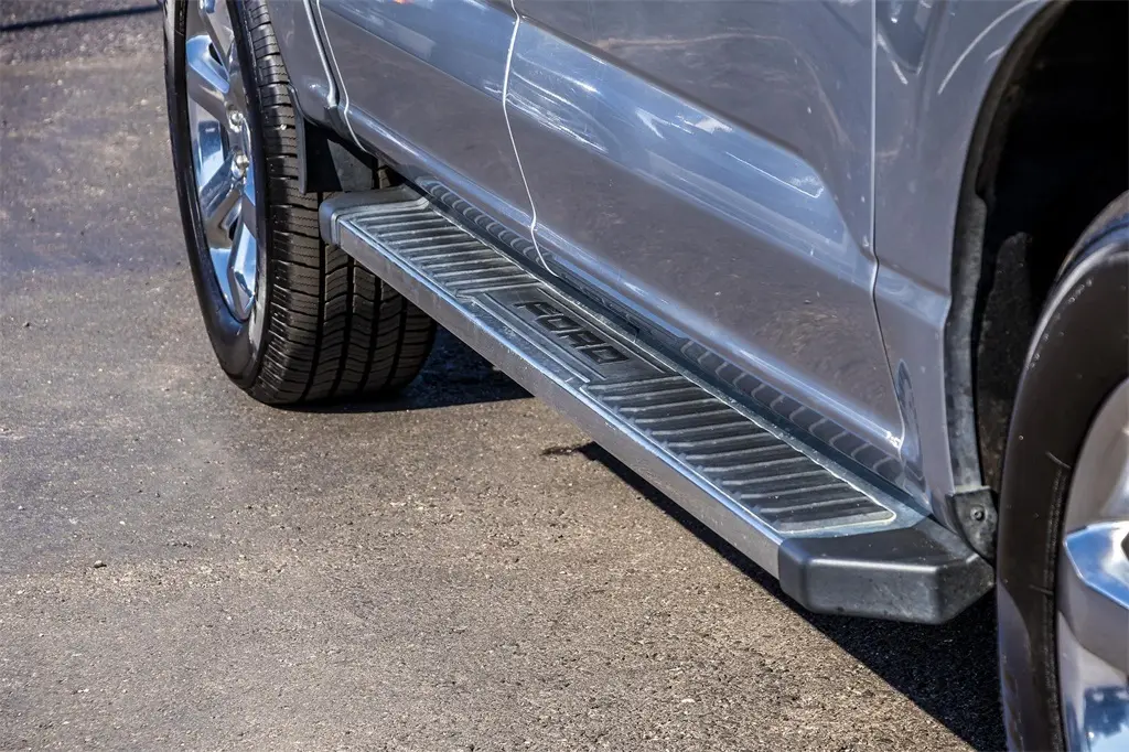 2022 Ford F-150 Lariat FX4 photo 4