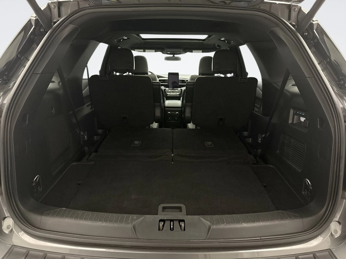 2023 Ford Explorer ST - Photo 26