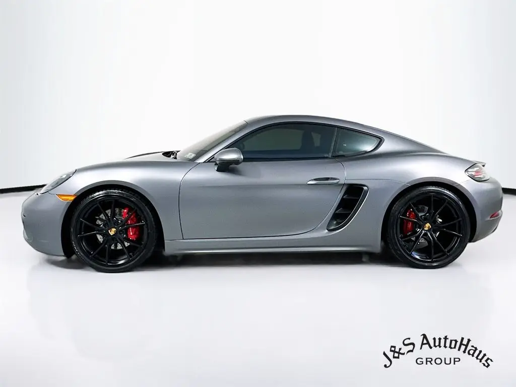 2025 Porsche Cayman S photo 4