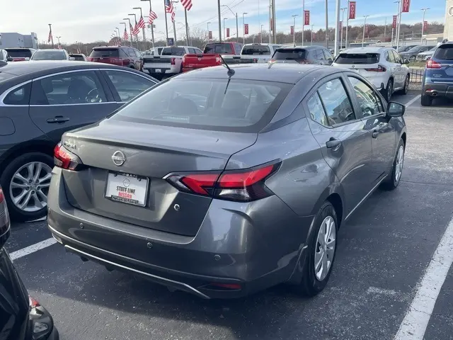 2025 Nissan Versa 1.6 S photo 3