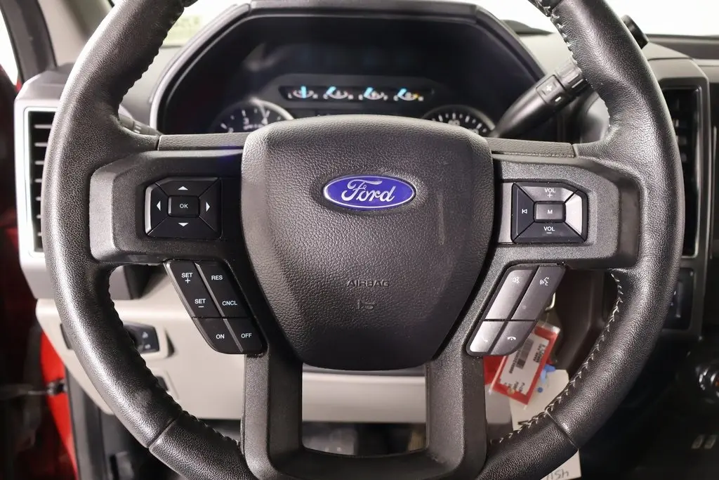 2019 Ford F-150 XLT photo 3