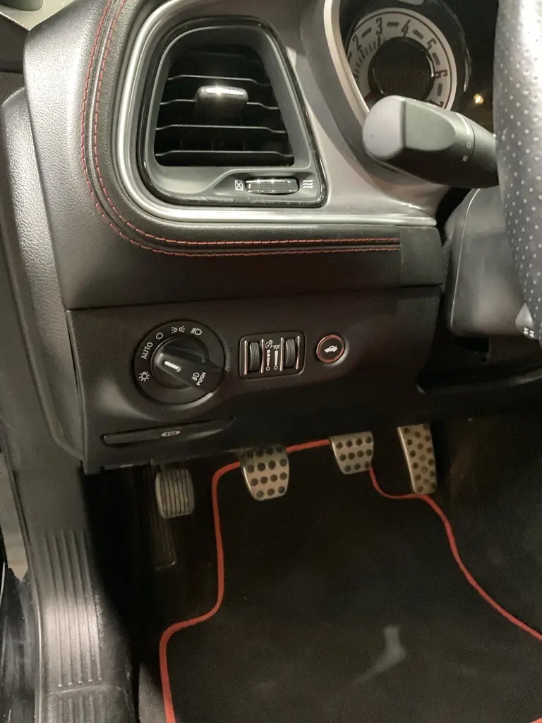 2021 Dodge Challenger R/T Scat Pack photo 8