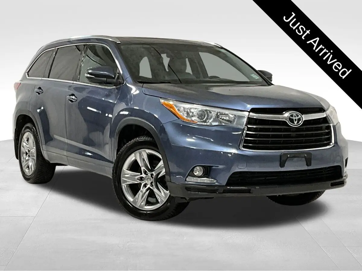 2015 Toyota Highlander Limited Platinum's photo