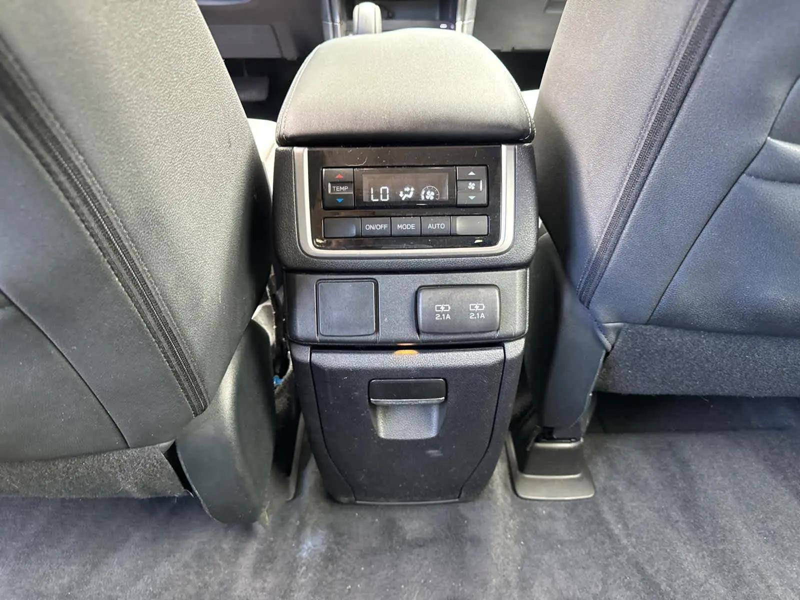 2022 Subaru Ascent Onyx Edition photo 30