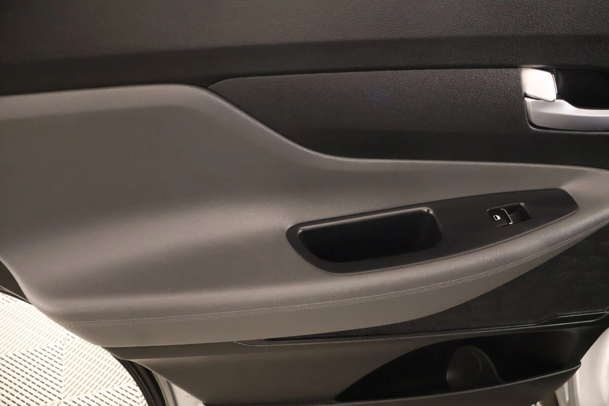 2023 Hyundai Santa Fe SEL - Photo 16