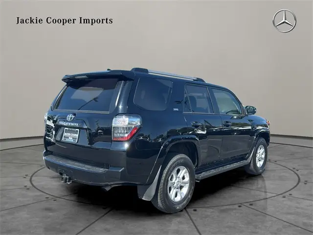 2024 Toyota 4Runner SR5 Premium photo 3