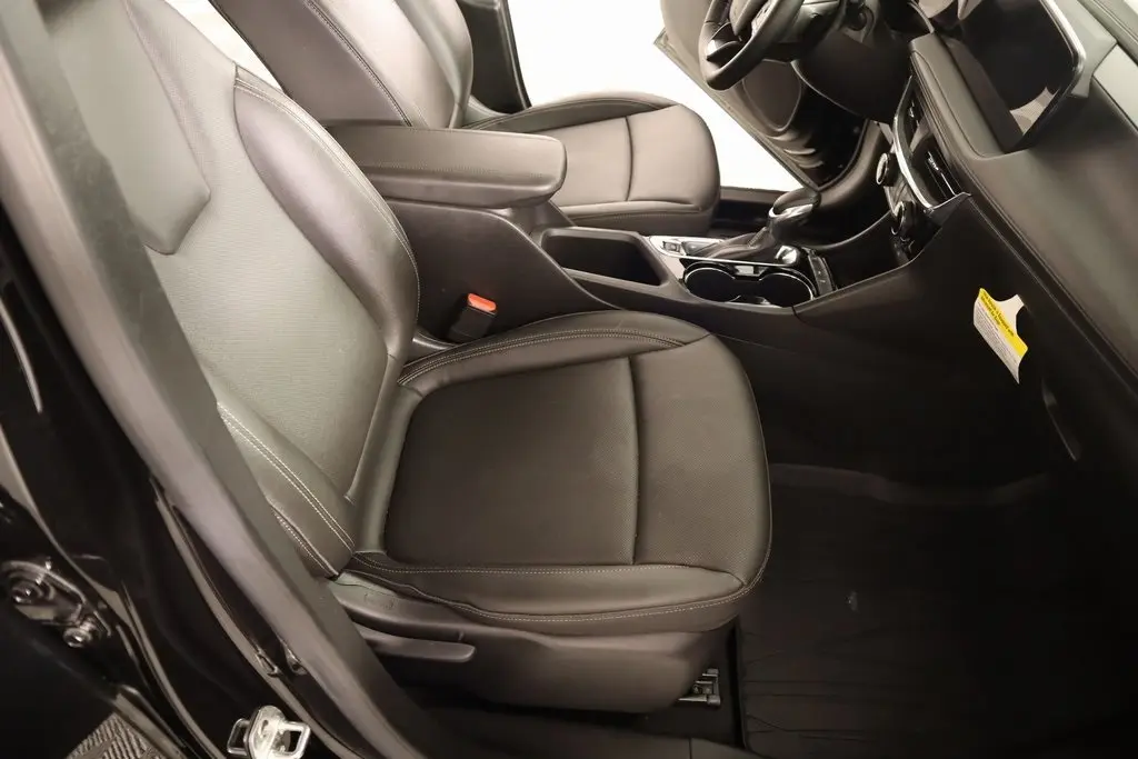 2024 Buick Encore GX Sport Touring photo 11